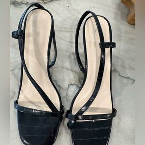 H HALSTON BLACK SUNSET VEGAN LEATHER SLINGBACK HEELS
H by Halston size 9